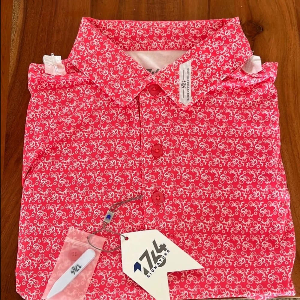 1764 Gear Up golf Polo. Med. NWT